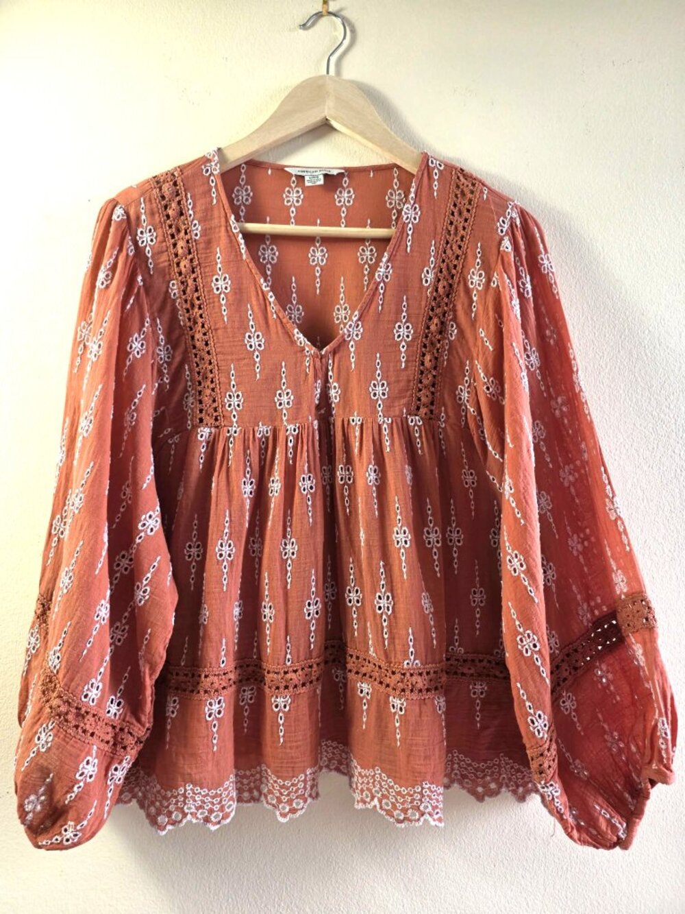 American Eagle Schifilli Embroidered V-Neck Babydoll Top Size L 100%Cotton Boho